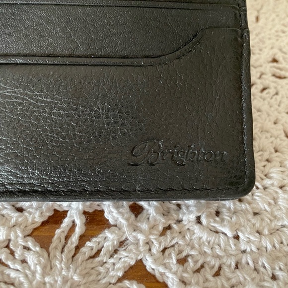 Brighton wallet with 18 card slots. Great condition. - Picture 9 of 12